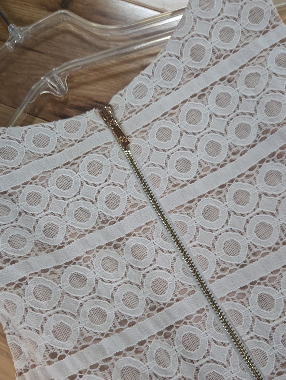 Eliza J Cream Lace Pleated Midi Dress - Picture 5 of 7